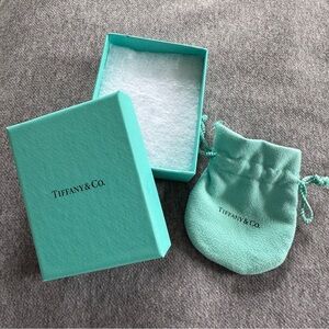 Tiffany’s jewelry gift box